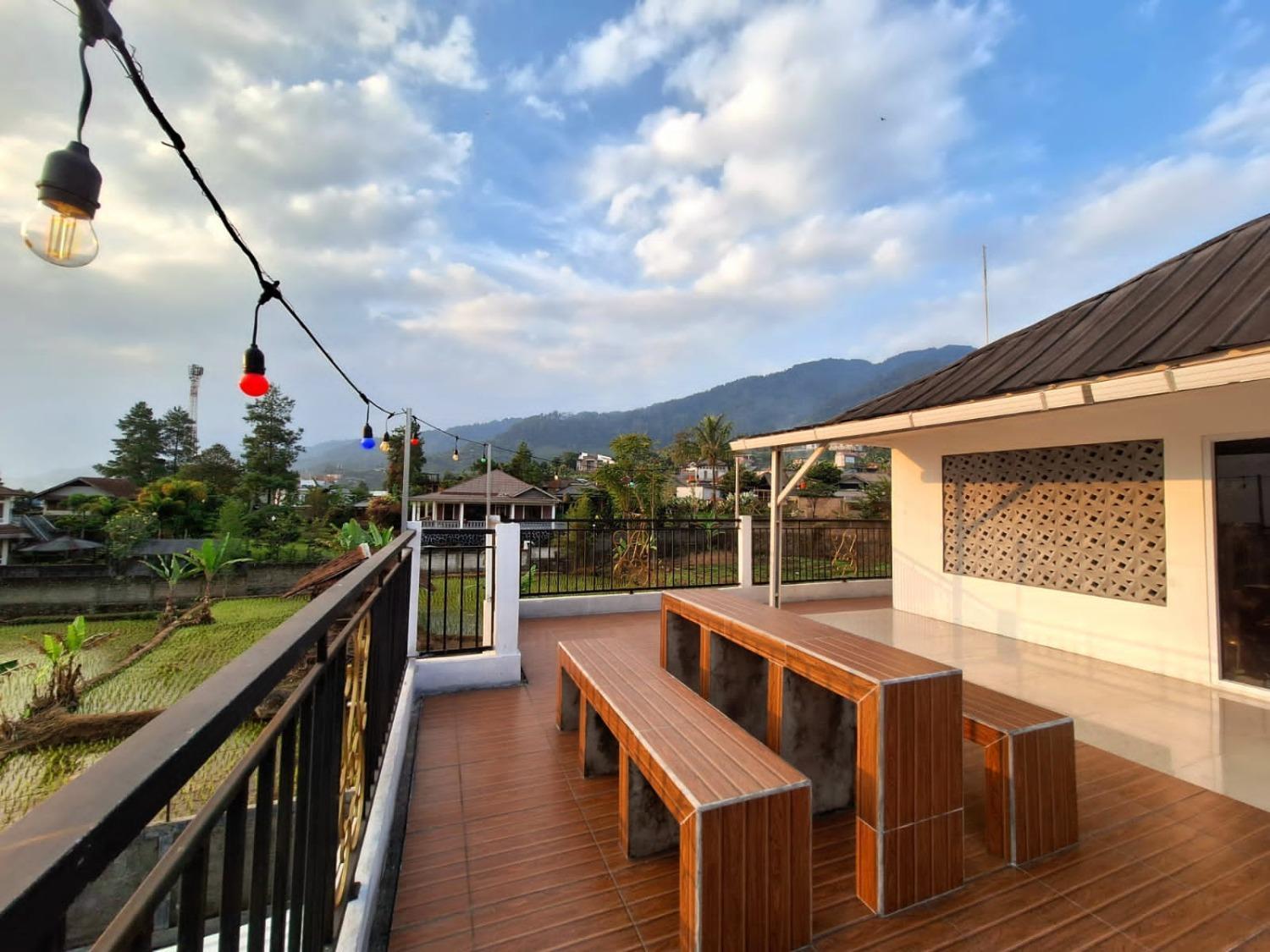 Villa Putih Cisarua Eksteriør bilde